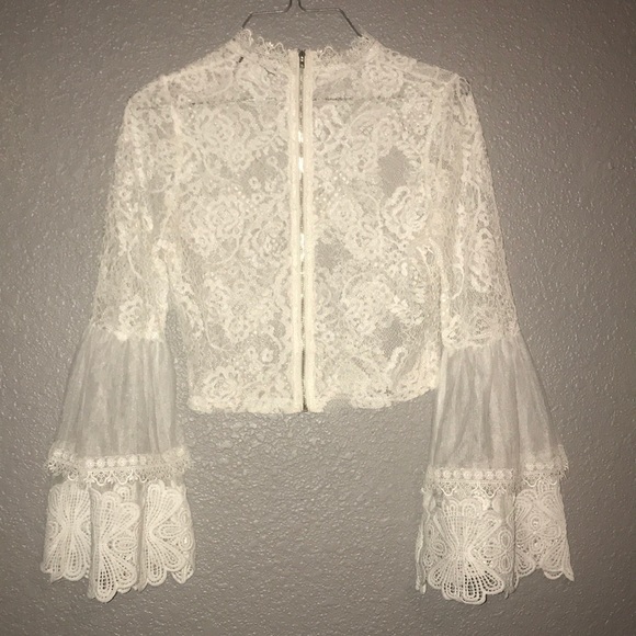 Lace crop top - Picture 2 of 4